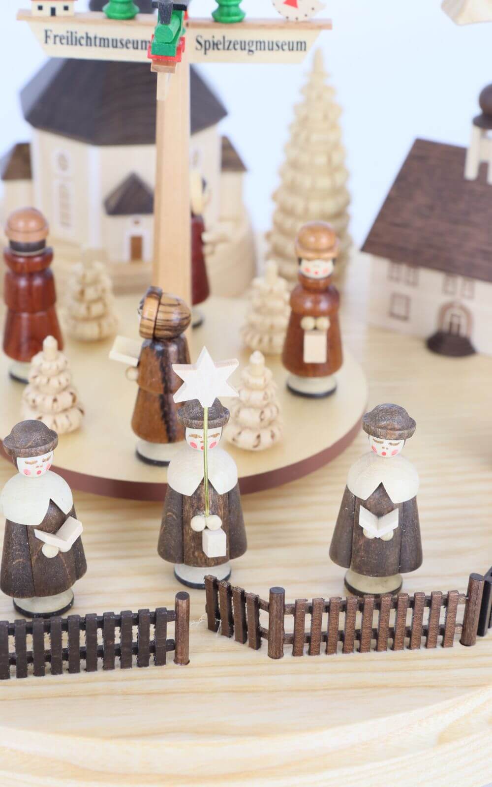 Weihnachtspyramide Seiffener Dorf, 1 - stöckig, 36 cm von Müller Kleinkunst_2
