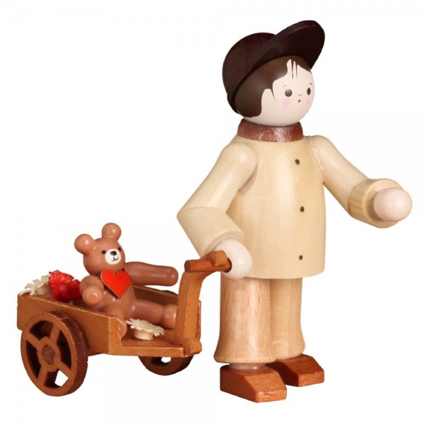 Miniatur Junge mit Teddy im Wagen von Romy Thiel